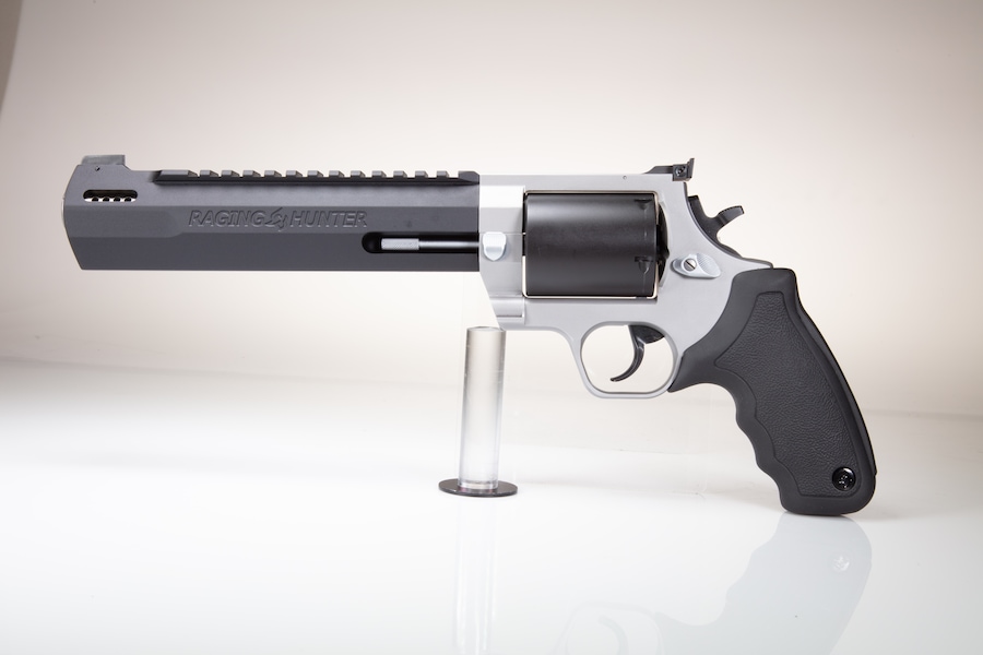 TAURUS RAGING HUNTER 500 Handguns