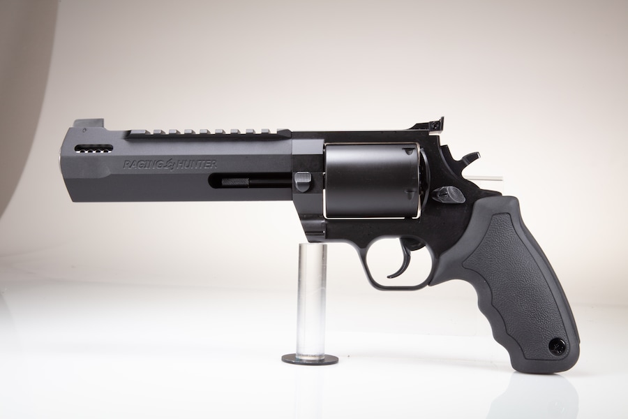 Taurus Raging Hunter 500 Handguns